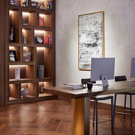 Movenpick Jumeirah Village Triangle Dubai Ngoại thất bức ảnh The library at the hotel