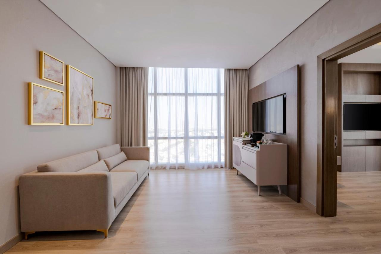 Movenpick Jumeirah Village Triangle Dubai Ngoại thất bức ảnh
