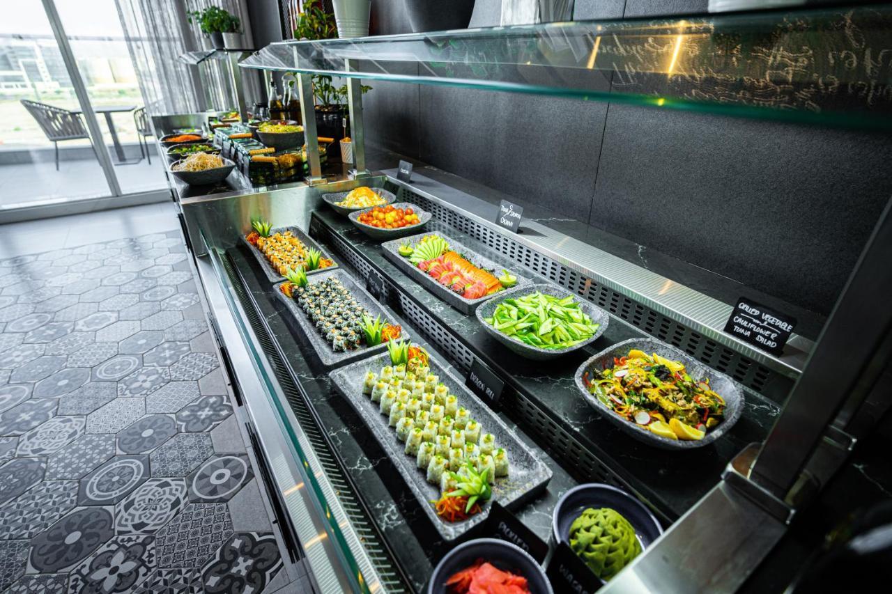 Movenpick Jumeirah Village Triangle Dubai Ngoại thất bức ảnh A salad bar