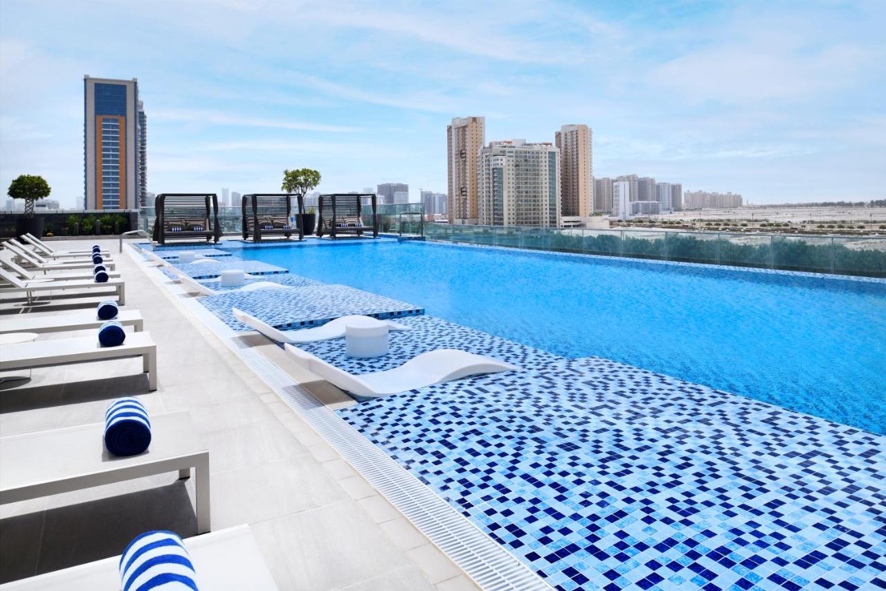 Movenpick Jumeirah Village Triangle Dubai Ngoại thất bức ảnh Rooftop pool